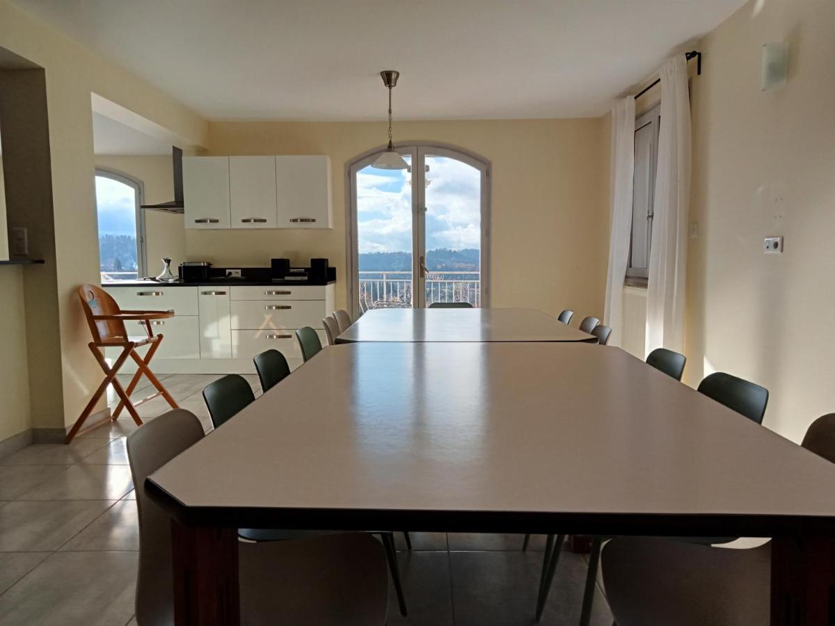 Vaste En Position Dominante Superbe Vue Lacs Villa *
